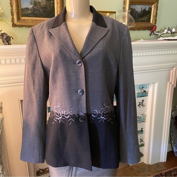 Collections for Le Suit charcoal and black embroidered jacket for corporate chic - Picture 2 of 7